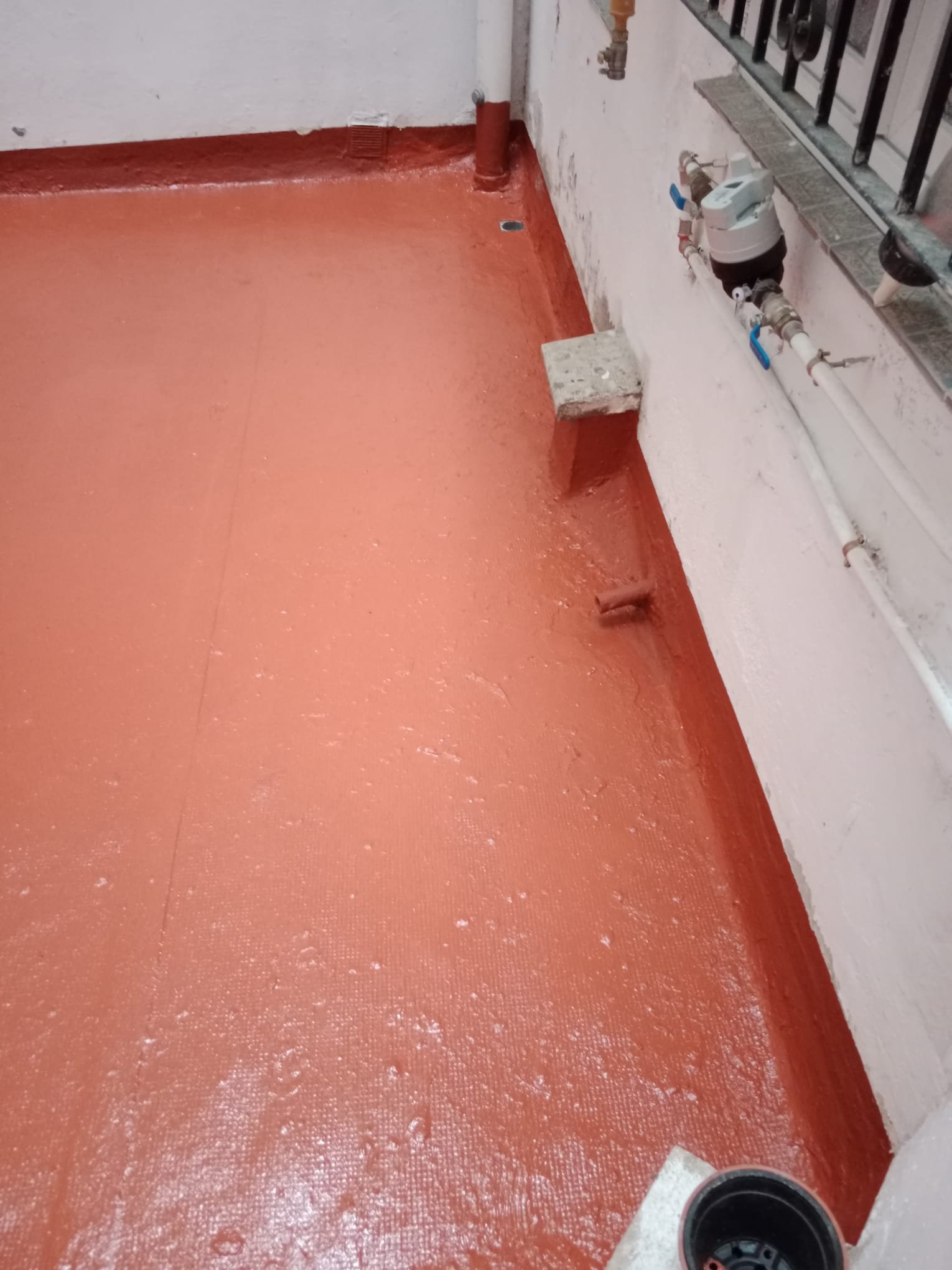 Impermeabilización de patio interior y sistema de drenaje
